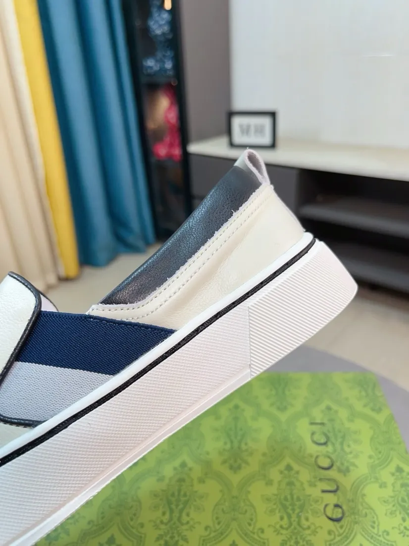 Men's shoes 💰458🌹🌹GUCCI [Gucci] New high-end brand of men's shoes, the latest fashionable casual men's shoes, trendy and versatile, relaxed and sporty style, uppers imported from Italy, first-layer cowhide, genuine leather lining, and ultra-fine workmanship. Original personalized fashionable rubber wear-resistant outsole, light and comfortable on the foot, size 38-44